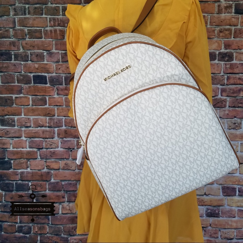 Michael Kors Large Abbey Vanilla Backpack Acorn - Picture 1 of 7